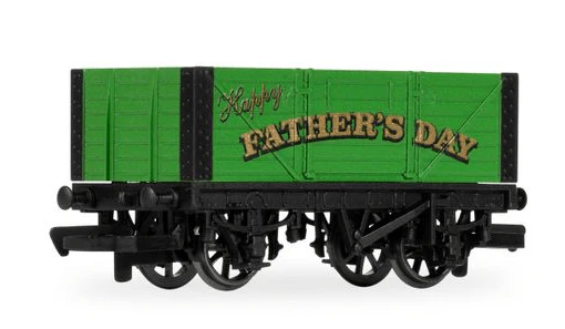Hornby 2025 Fathers Day Wagon [R60284] - Image 2