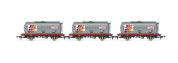 Hornby R60258 OO Scale Total TTA Tank Wagon Triple Pack - Era 7