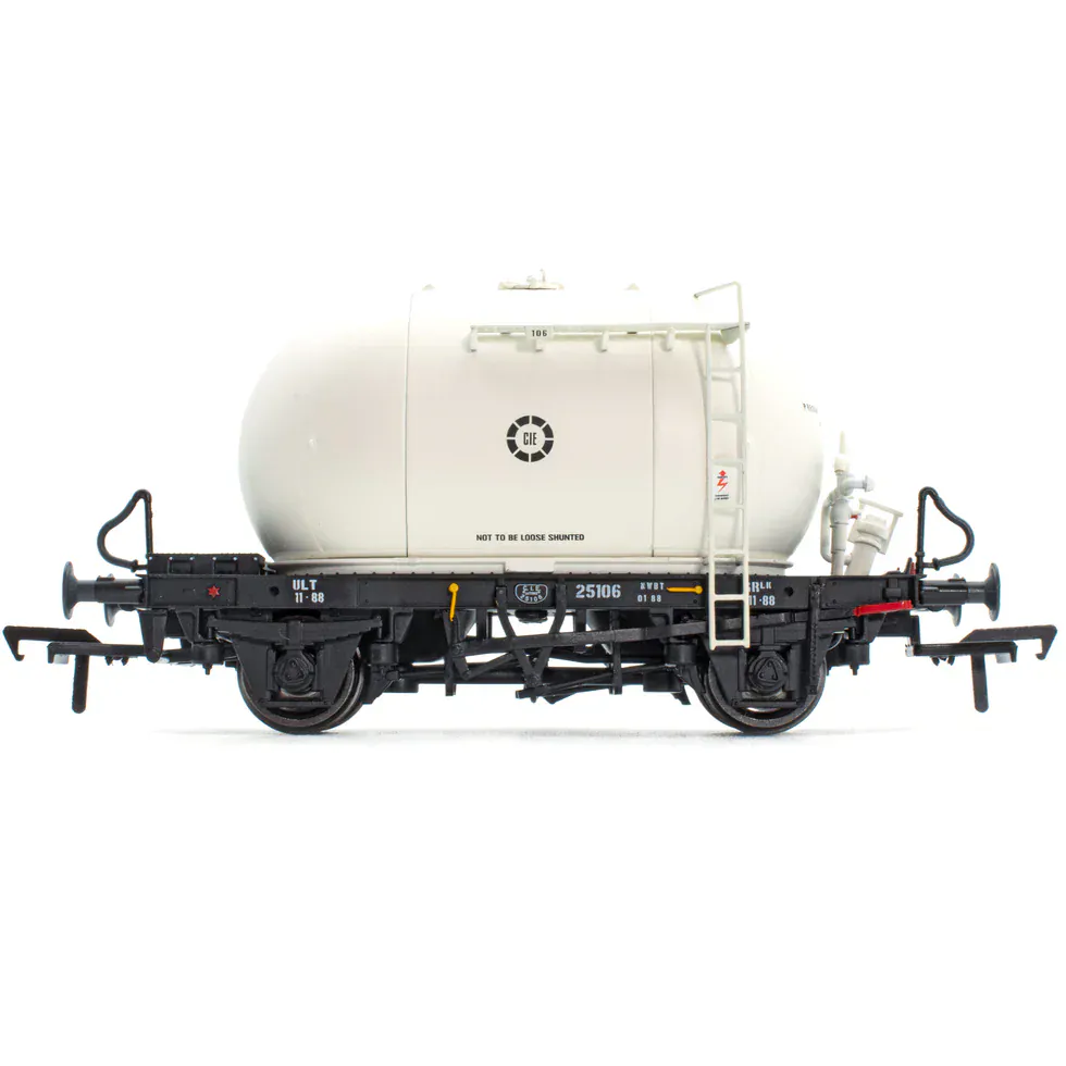 Irish Railway Model OO Scale CIE Bulk Cement Wagon - Ivory - Pack 2 (3 Pack) [IRM1196] - Image 2