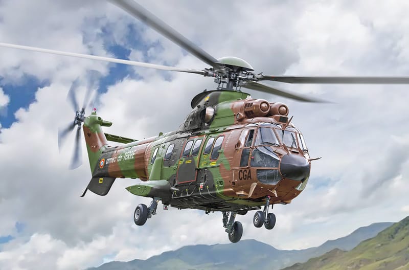 Italeri 1/72 AS332 Super Puma Plastic Model Kit - Image 2