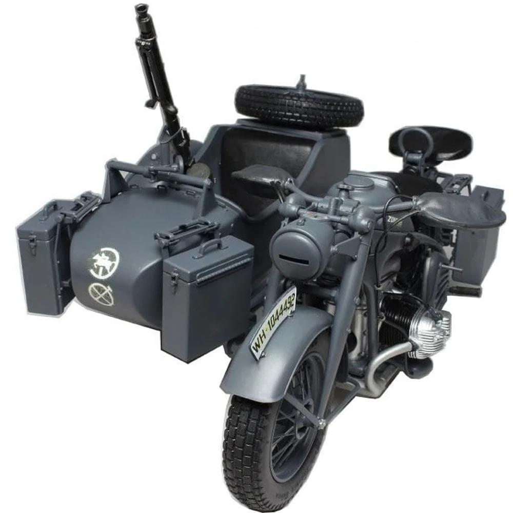 Italeri 1/9 Zundapp KS750 With Sidecar - Image 2