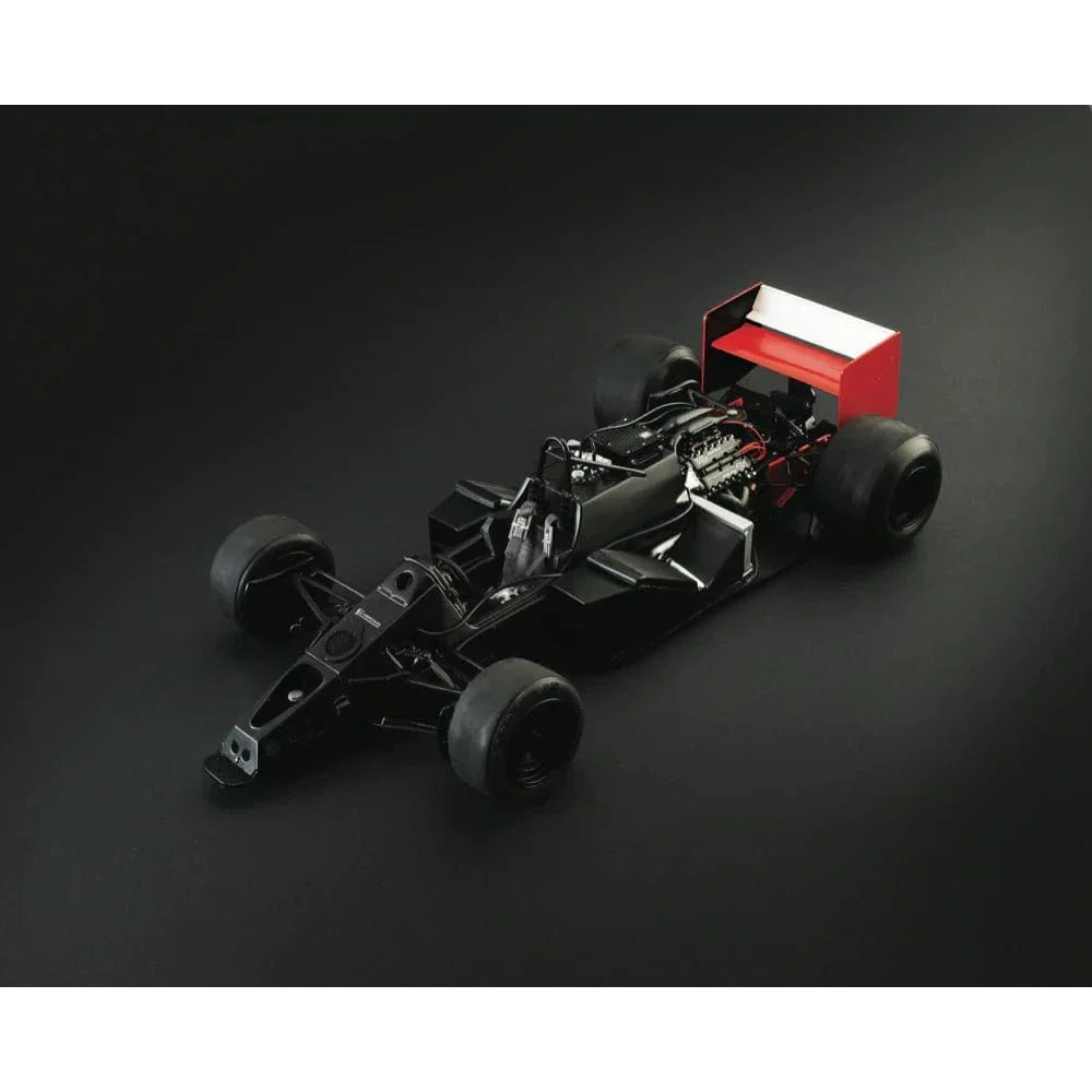 Italeri 4711S 1/12 Mclaren MP4/2C Prost / Rosberg Plastic Model Kit - Image 5