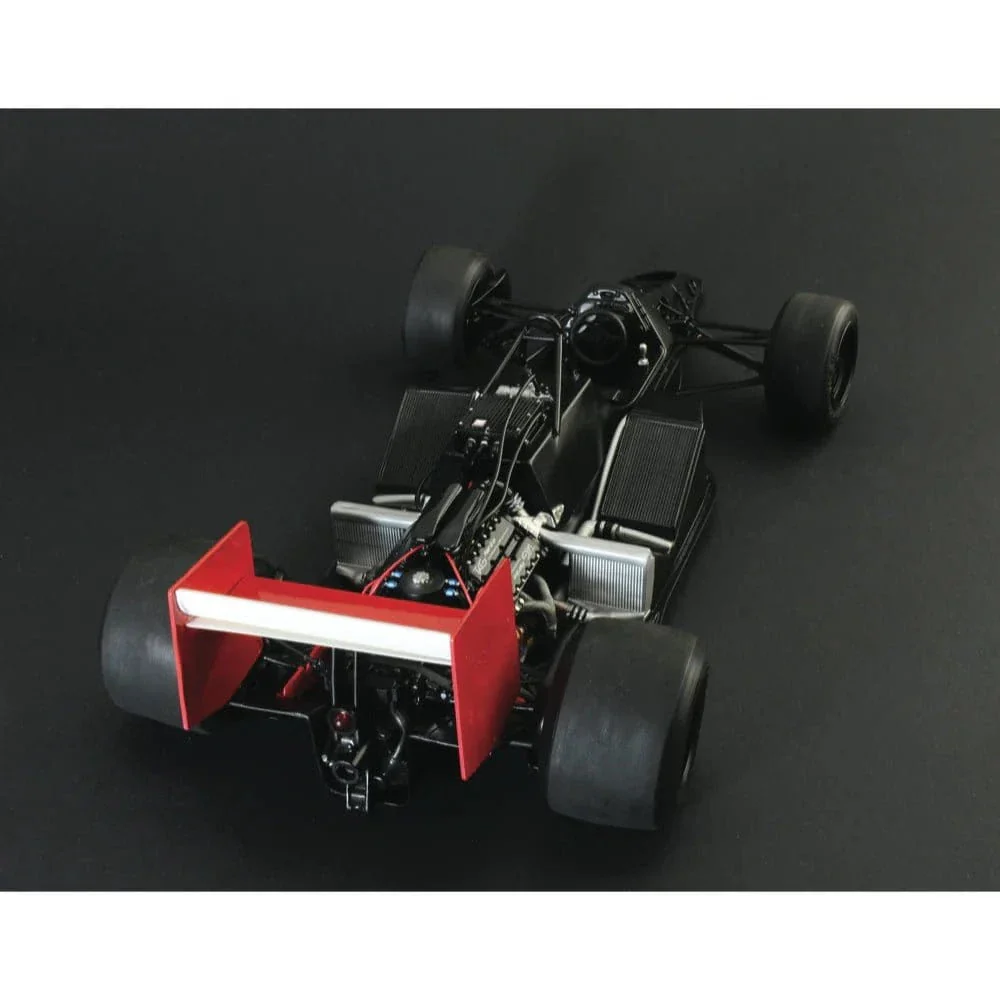Italeri 4711S 1/12 Mclaren MP4/2C Prost / Rosberg Plastic Model Kit - Image 6