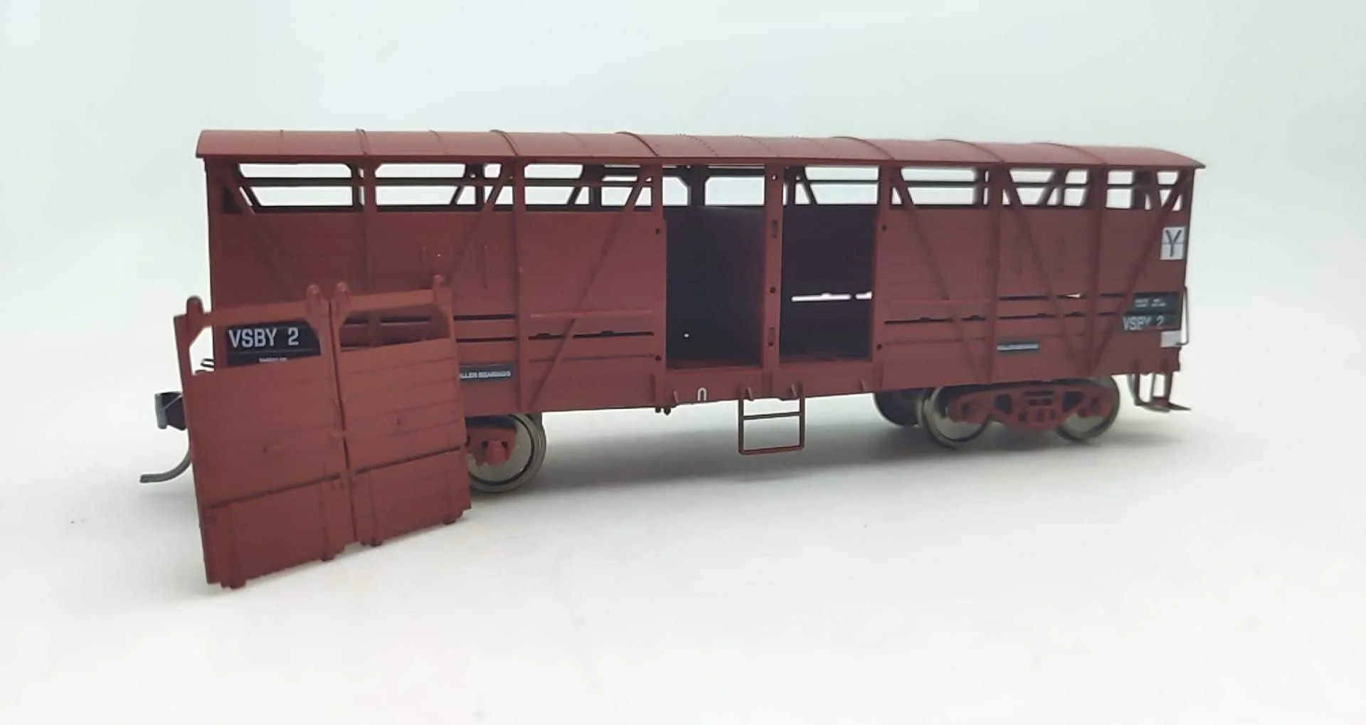 Ixion HO Scale VR Cattle Wagon 3-Pack E, contents MF7, MF21, MF23** - Image 3
