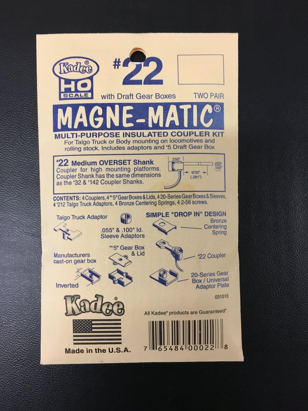 Kadee #22 HO Scale 20-Series Plastic Couplers with Gearboxes - Medium (9/32") Overset Shank - Image 2