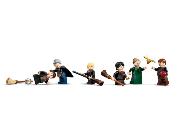 LEGO Harry Potter Hogwarts™ Castle: Flying Lessons [76447] - Image 4