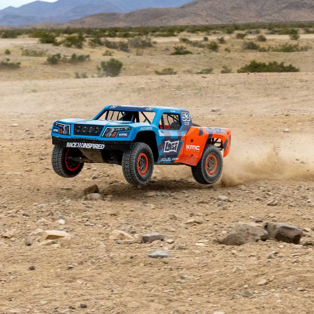 Losi 5IVE-TE 3.0 1/5 Electric 4WD Desert Truck, RTR - Image 5