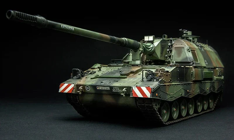 Meng 1/35 German Panzerhaubitze 2000 Self-Propelled Howitzer Plastic Model Kit - Image 2