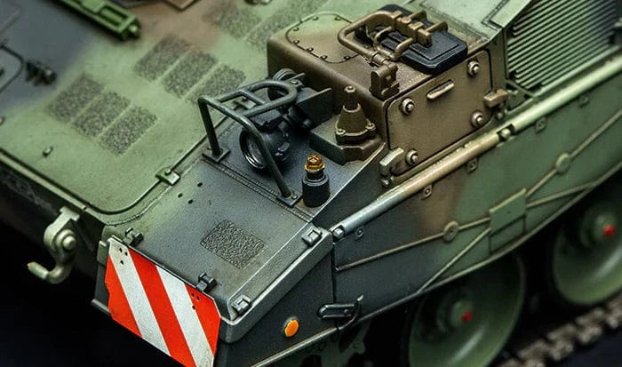 Meng 1/35 German Panzerhaubitze 2000 Self-Propelled Howitzer Plastic Model Kit - Image 5