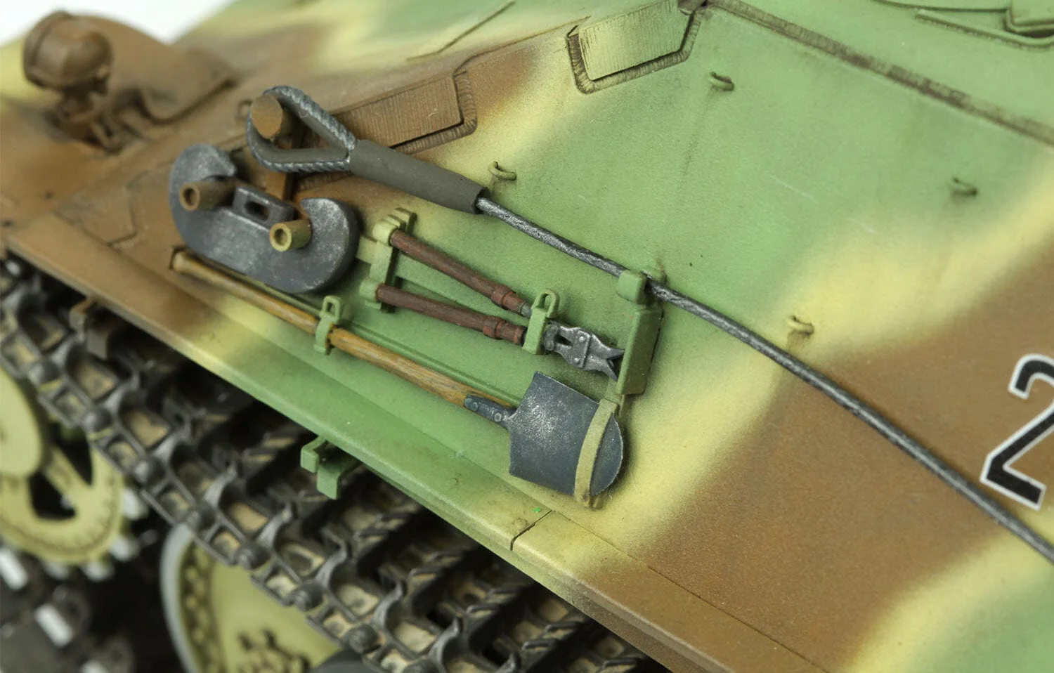 Meng 1/35 German Tank Destroyer Sd.Kfz.173 Jagdpanther Ausf. G1 Plastic Model Kit - Image 5