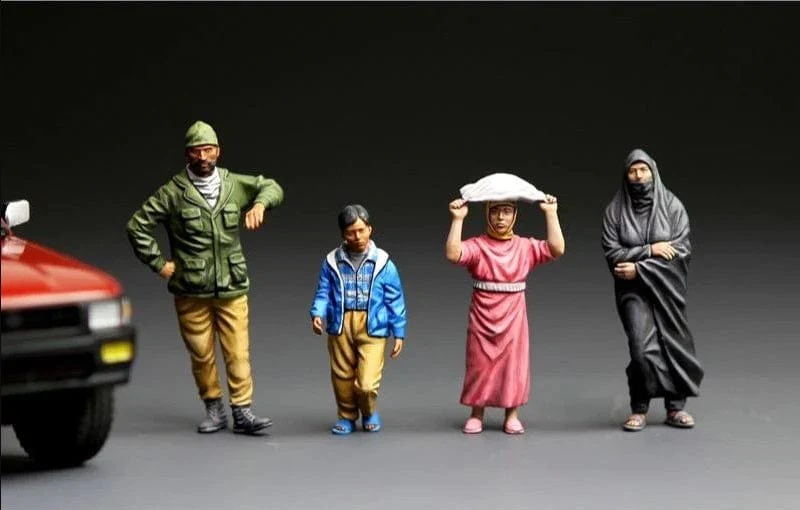 Meng 1/35 Middle Easterners Plastic Model Kit - Image 2