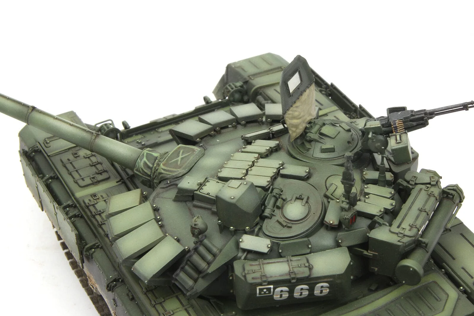 Meng 1/35 Russian Main Battle Tank T-72B3 Plastic Model Kit - Image 5