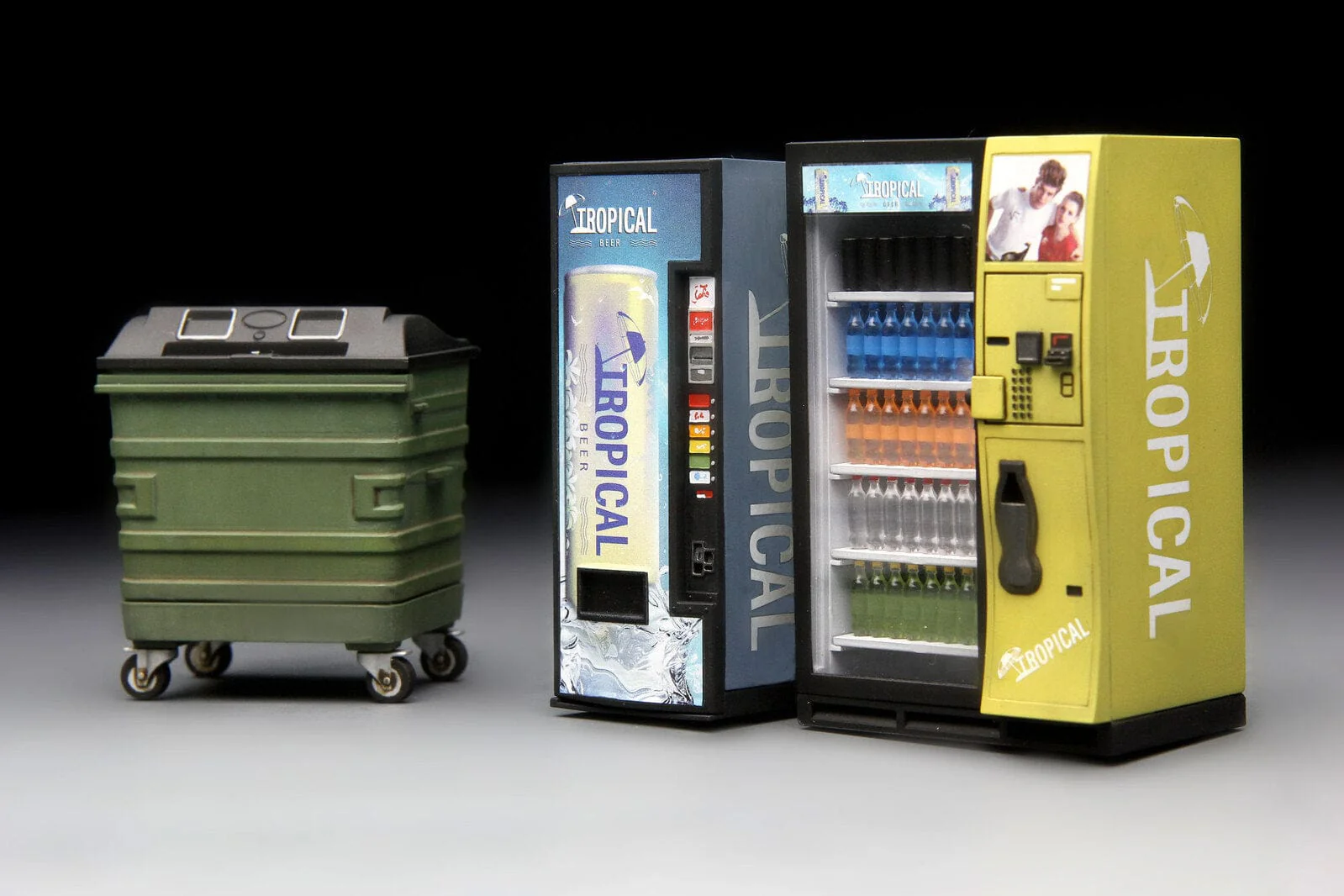 Meng 1/35 Vending Machine & Dumpster Set Plastic Model Kit - Image 2