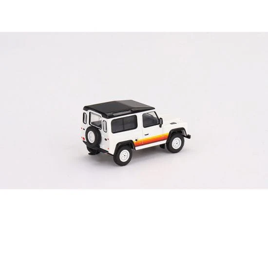 Mini GT 1/64 Land Rover Defender 90 Wagon White Diecast Model Car