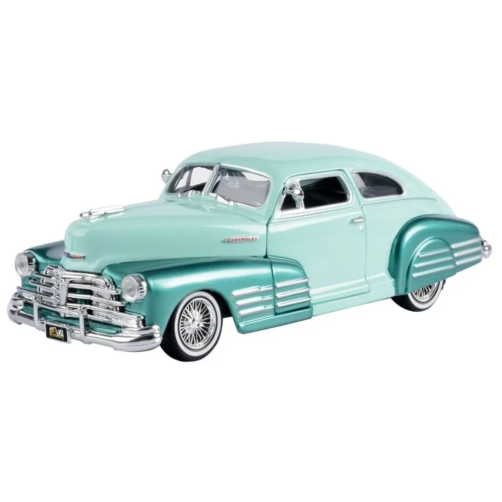 Motor Max 1/24 1948 Chevy Aero Sedan Fleetline Get Low Series Assorted Colours (1)
