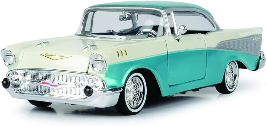 Motor Max 1/24 1957 Chevy Bel Air Get Low Series Turquoise / White