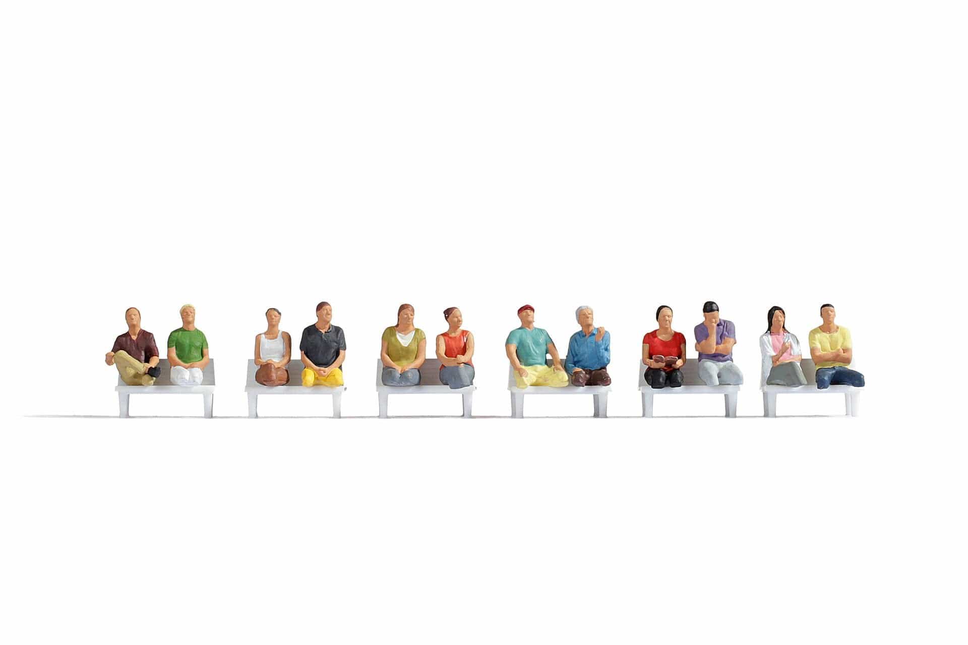 Noch 15250 HO Sitting Passengers Without Legs or Benches