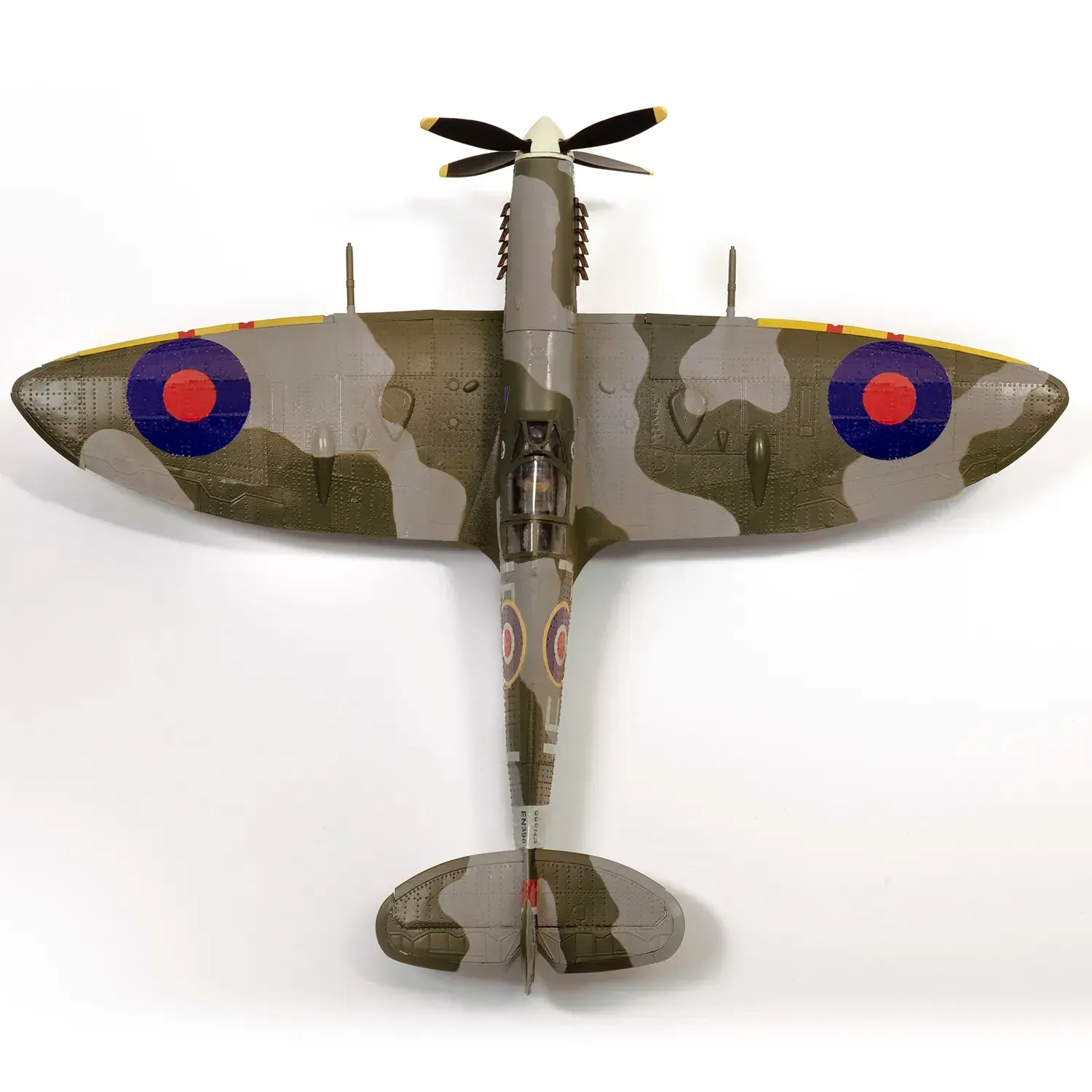 OcCre 1/24 Spitfire MK-IXC-EN398 Model Kit - Image 4