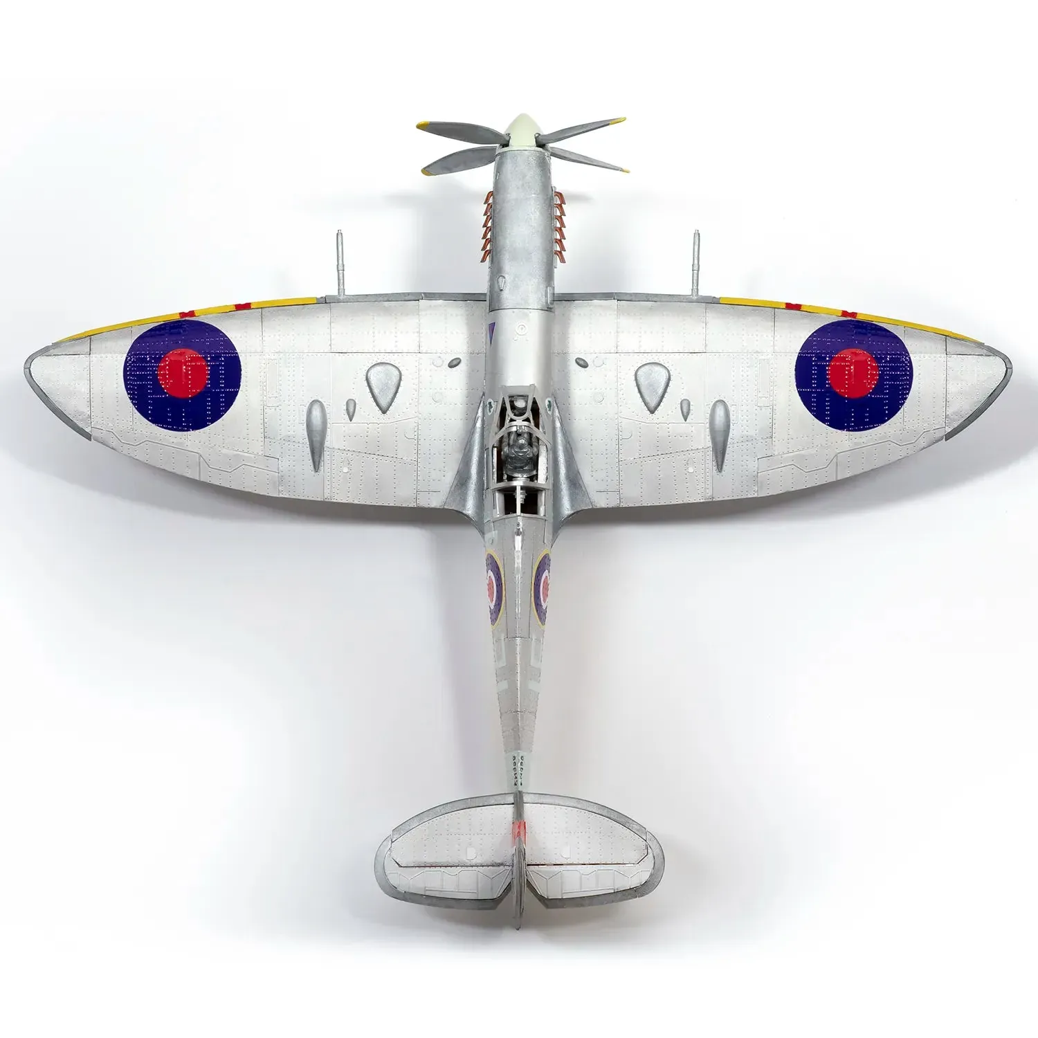 OcCre 1/24 Spitfire MK-IXC-EN398 Model Kit - Image 5