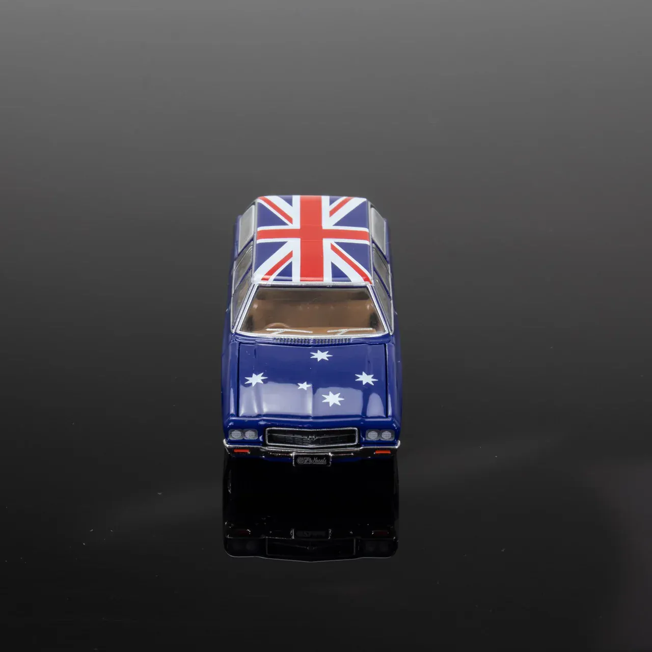 Oz Wheels 1/64 HQ Prem Wagon - Australia Day Diecast Model Car - Image 2