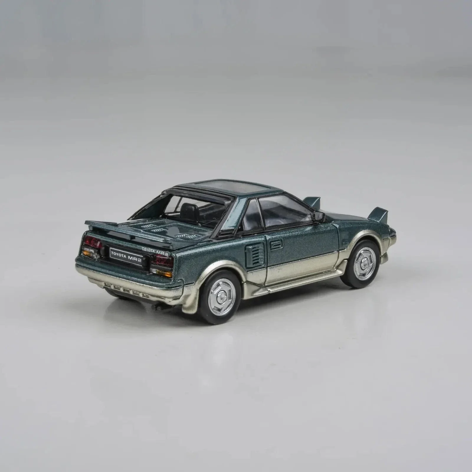 Para64 1/64 Toyota MR2 MK1 Green/Gold RHD Diecast Model Car - Image 3