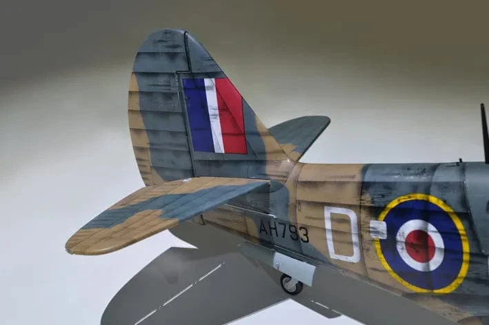 Phoenix Model P-40 Warhawk 30cc Carbon ARF - Image 5