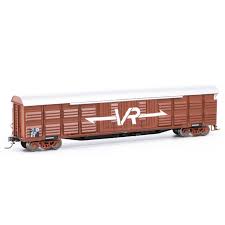 Powerline HO Scale VR VLEY Louvre Van no 813 Red [PD-208A-813]