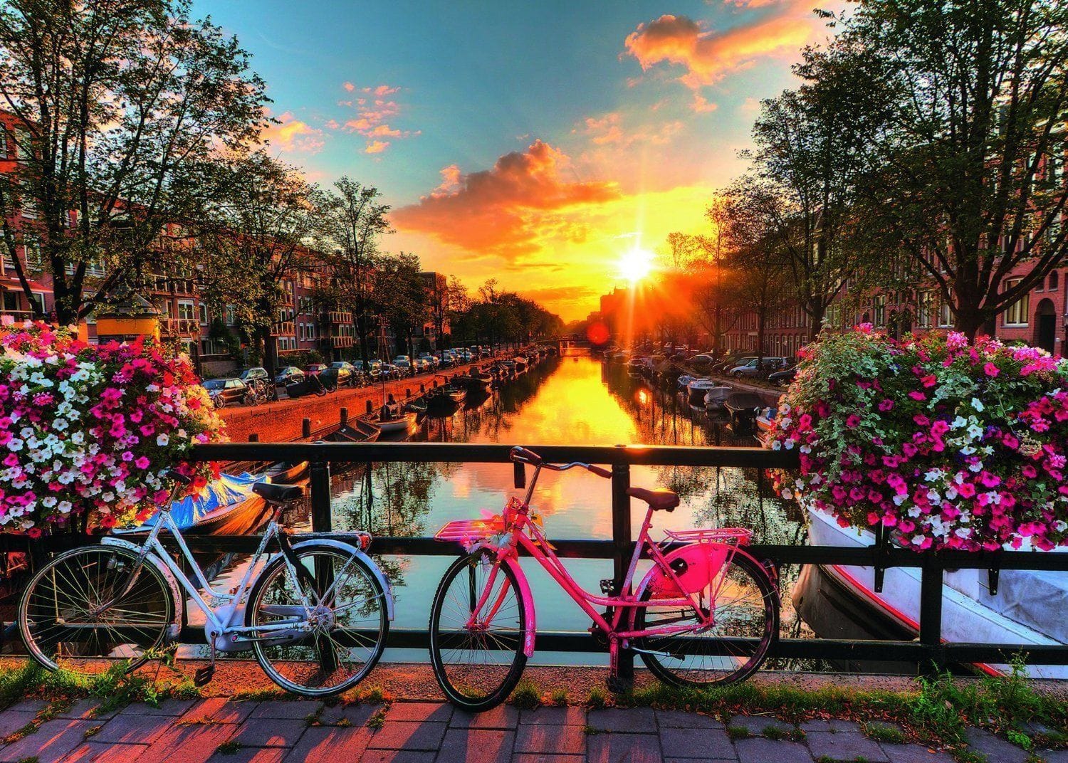 Ravensburger Bicycles in Amsterdam 1000pc Puzzle - Image 2
