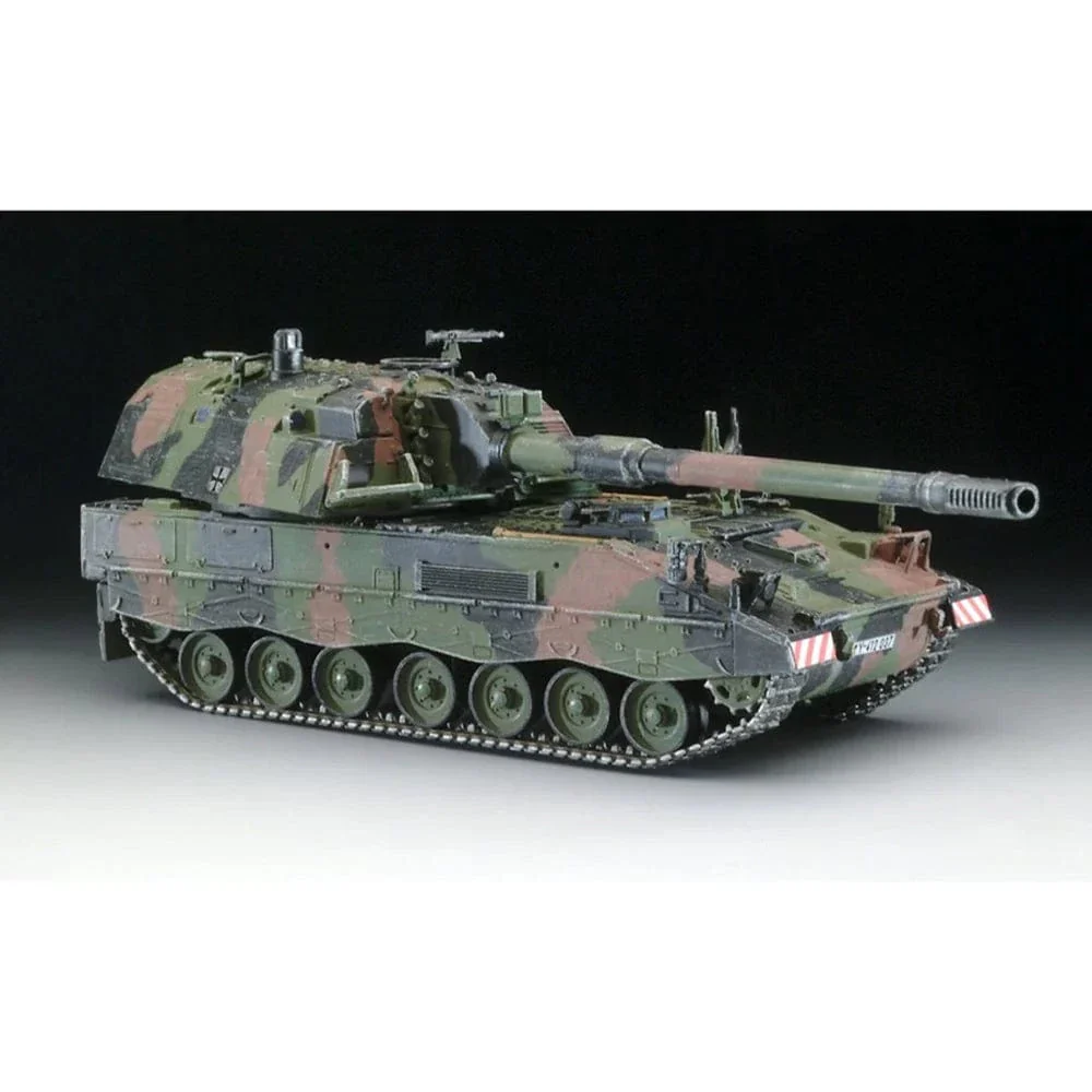 Revell 03347 1/72 Panzerhaubitze 2000 Plastic Model Kit** - Image 2