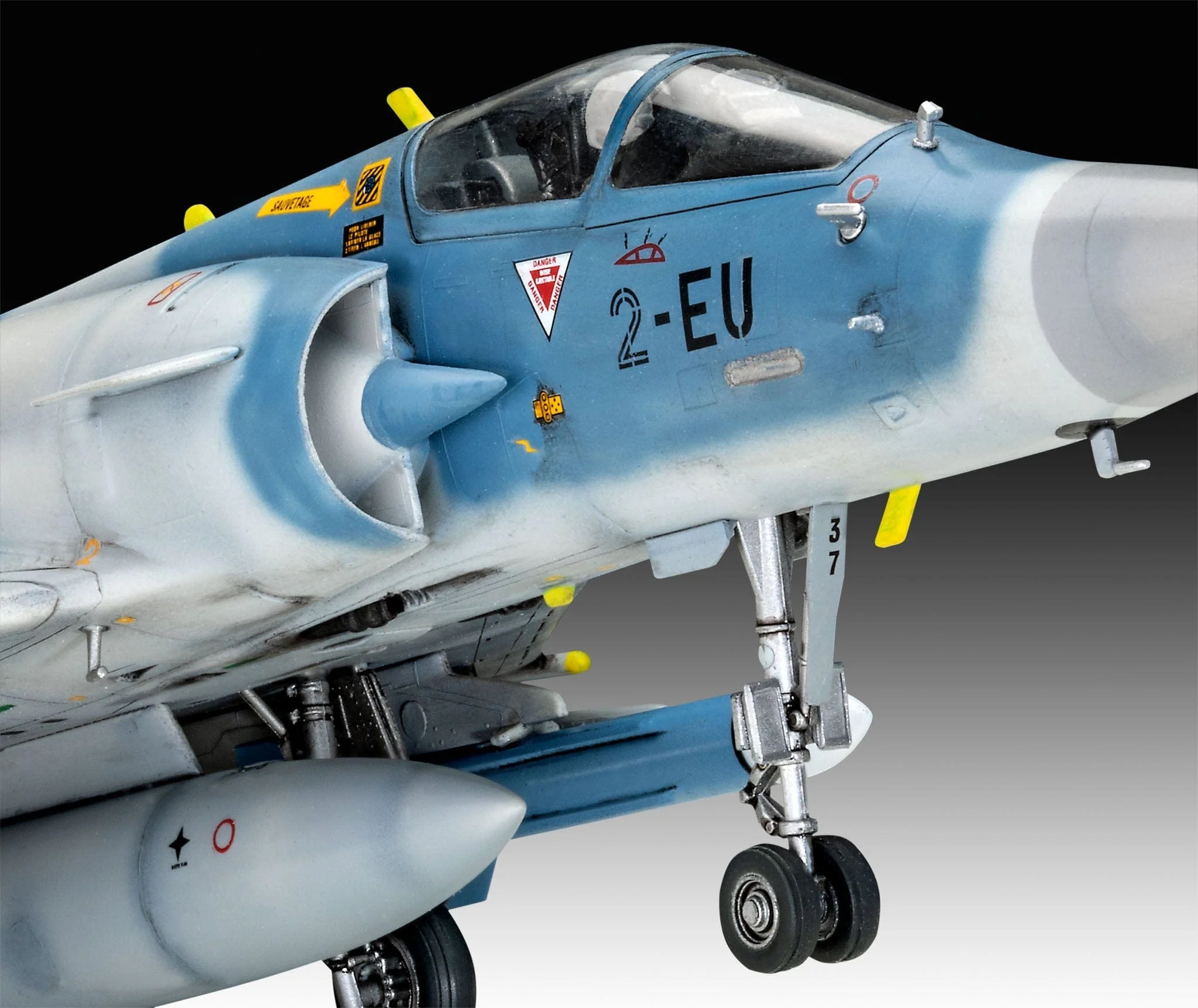 Revell 03813 1/48 Dassault Mirage 2000C Plastic Model Kit - Image 4