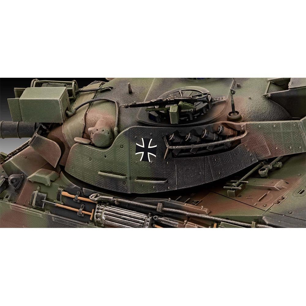 Revell 05656 1/35 Geschenkset Leopard 1 A1A1-A1A4 Plastic Model Kit - Image 3