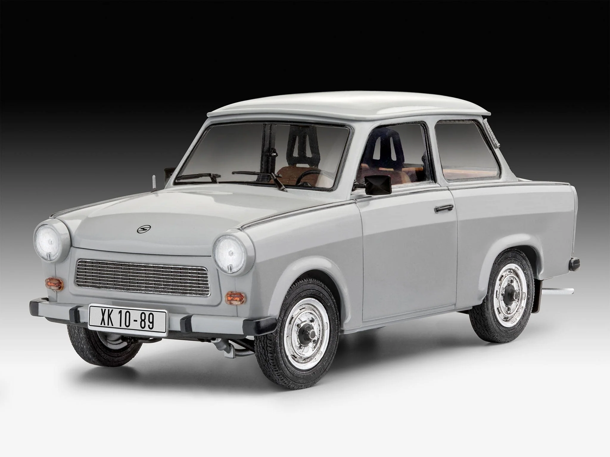 Revell 1/24 Trabant 601S Fall Of The Berlin Wall 30Th Anniversary Gift Set - Image 2