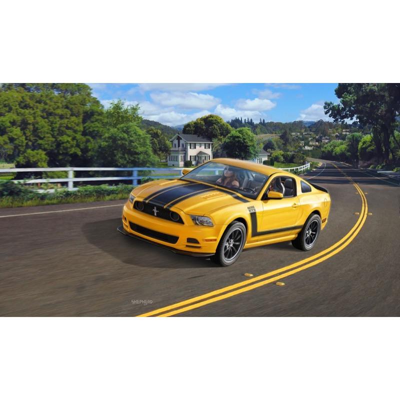 Revell 1/25 2013 Ford Mustang Boss 302 Plastic Model