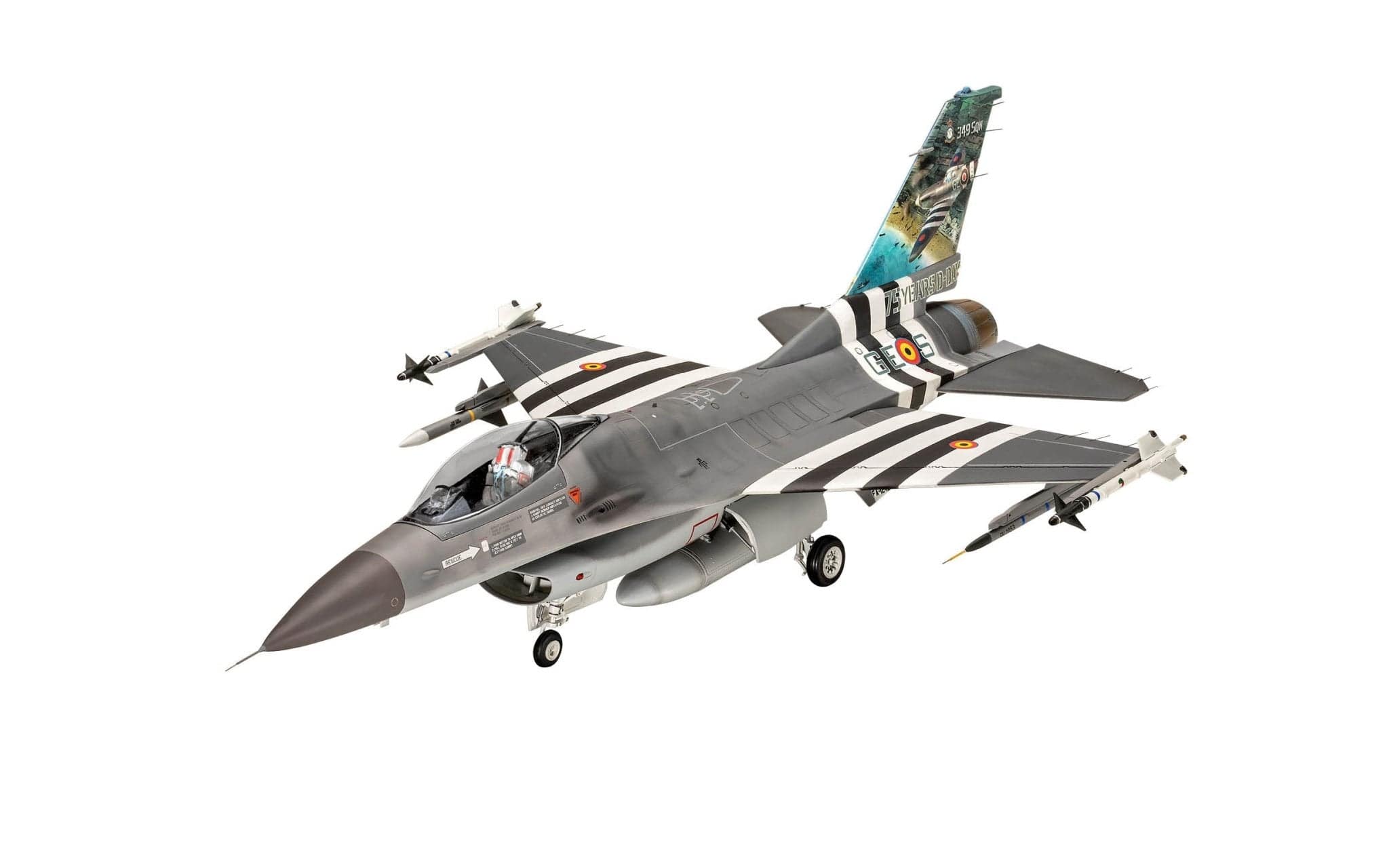 Revell 1/32 F-16 Falcon 50th Anniversary Plastic Model Kit [03802] - Image 2