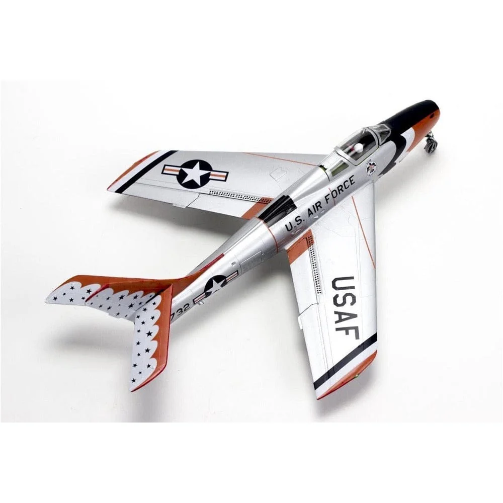 Revell 1/48 Repbulic F-84F Thunderstreak Plastic Model Kit** - Image 3