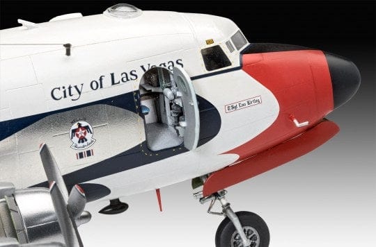 Revell 1/72 C-54 Thunderbird Platinum Edition - Image 2