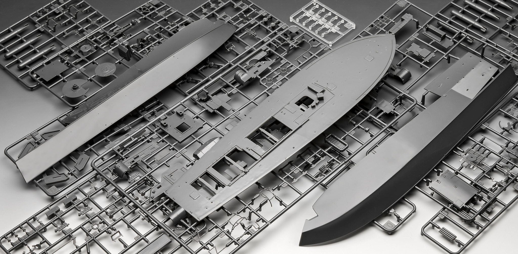 Revell 1/72 Patrol Torpedo Boat Pt-588/Pt-579 - Image 6