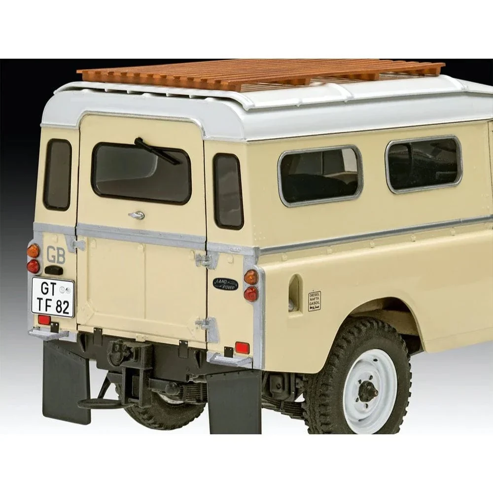 Revell 67056 1/24 Land Rover Series III LWB Commercial Plastic Model Kit - Image 4