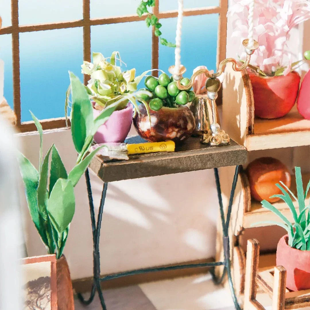 Robotime DIY Emily's Flower Shop Kit - Image 6
