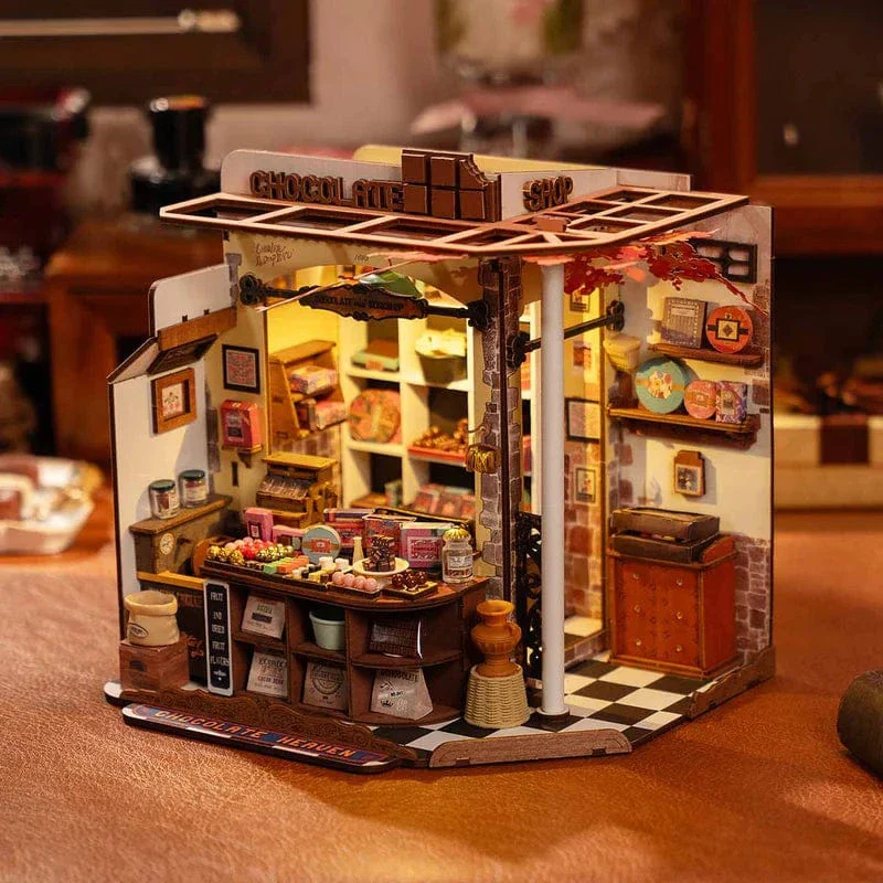 Robotime DIY Mini House Henrys Chocolate Kit - Image 4
