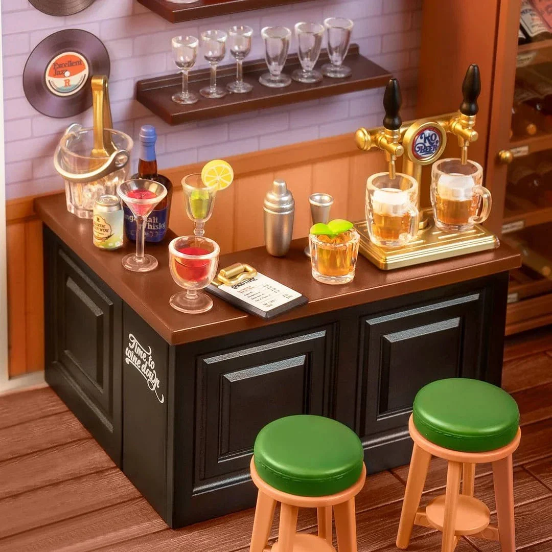 Rolife Plastic Miniature House - Leisurely Cheers Bar [DW012] - Image 5