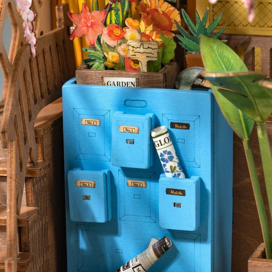 Rolife TGB06 Holiday Garden House DIY Book Nook Shelf Insert - Image 4