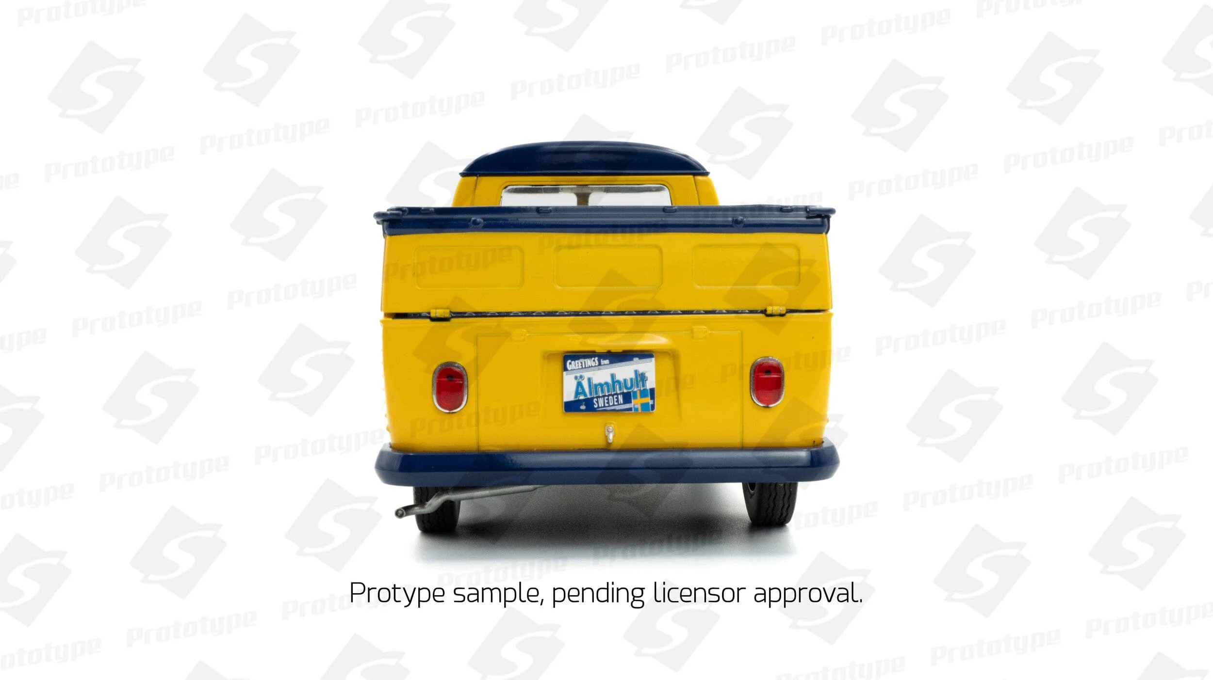 Solido 1/18 Yellow 1950 VW T1 Pickup Diecast Model - Image 4