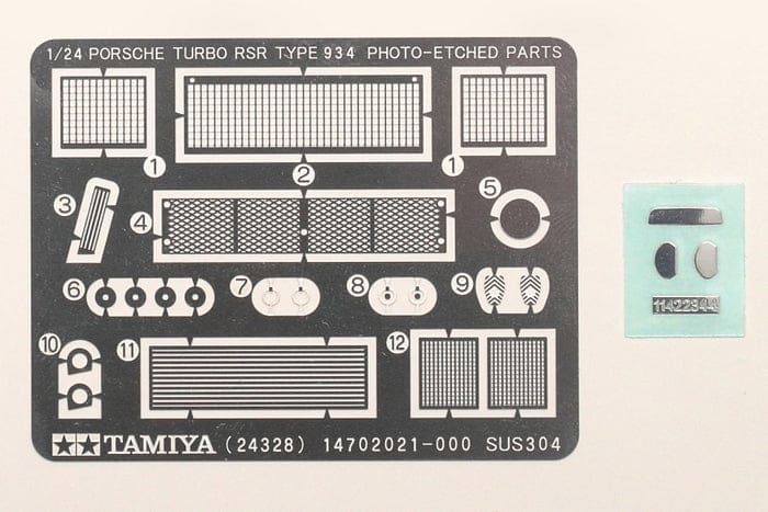Tamiya 1/24 Porsche 934 Turbo RSR Vaillant Plastic Model Kit [24334] - Image 6