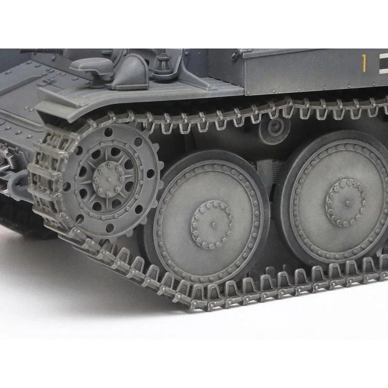 Tamiya 1/35 Panzerkampfwagen 38 (t) Ausf.E/F - Image 6