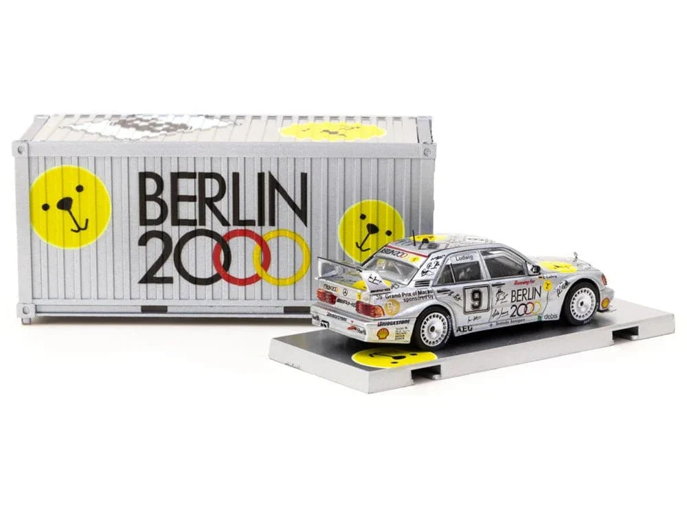 Tarmac 1/64 Mercedes-Benz 190E 2.5-16 Evolution II w/container - Macau Guia Race 1992 K.Ludwig Diecast Model - Image 2