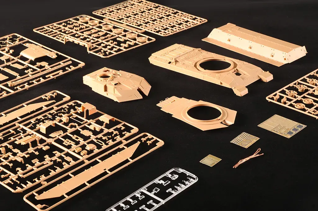 Trumpeter 1/35 British MBT Challenger-1(mk.3) Plastic Model Kit - Image 3