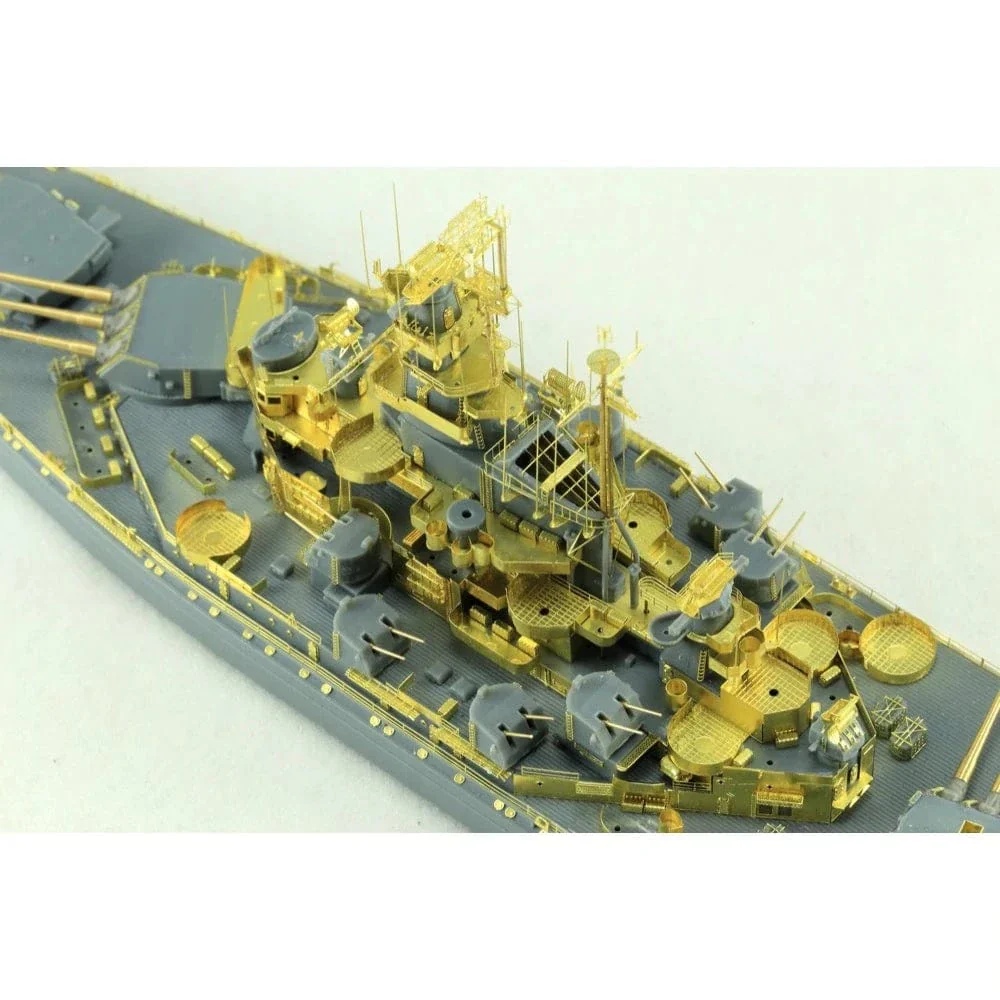 Vee Hobby 1/700 South Dakota Battleship BB-57 1944 Platinum Plastic Model Kit** - Image 3