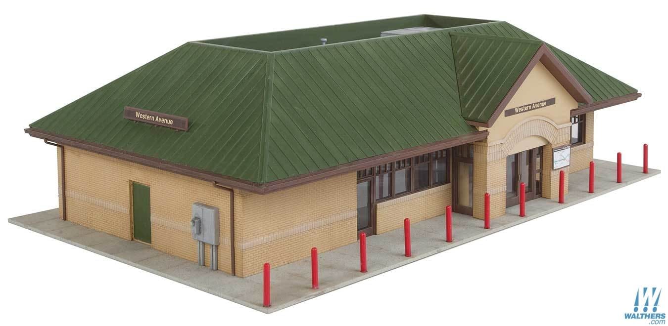Walthers Cornerstone HO Modern Suburban Station - Kit - 10-7/16 x 6-1/2 x 3-1/8in 26.5 x 16.5 x 7.9cm** - Image 2