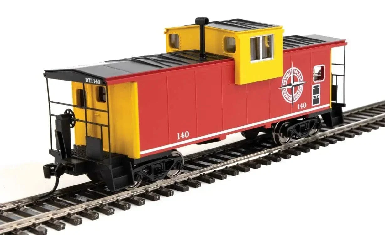 Walthers Mainline HO Scale International Extended Wide-Vision Caboose - Detroit, Toledo & Ironton 140